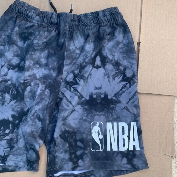 Nba Athletic Kids Boys Shorts Size 10-12 Like New! - Picture 3 of 7
